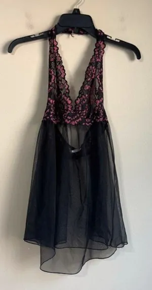 Victoria's secret small halter top‎ thumbnail 1