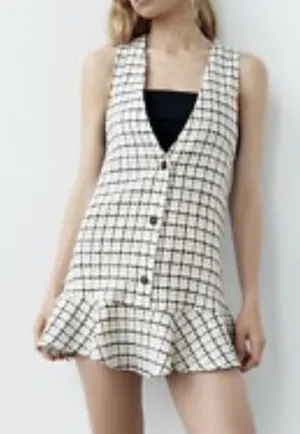 Zara Black and White Mini Dress(Size Medium) thumbnail 1