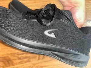 Fabco Women`s Athletic Flex Non-Slip Black Sneakers size 10 thumbnail 4