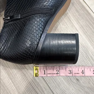 Franco Sarto pebbled leather Brooks ankle heeled boots size 7 thumbnail 7