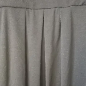 FINAL MARKDOWN Windsor Black Pleated LS Top (L) thumbnail 6