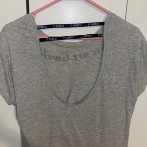 Itworks top Gray Size M thumbnail 2