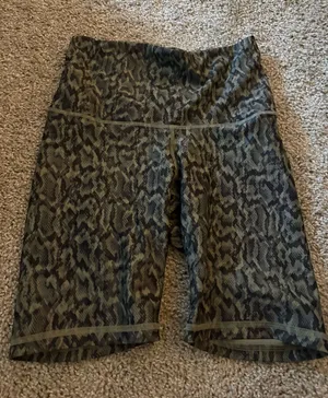 Old Navy Green Bike Shorts thumbnail 1