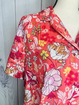 Victorias Secret Womens Sz M Pajama Set Short-Sleeve Shirt Shorts Coral Floral thumbnail 5