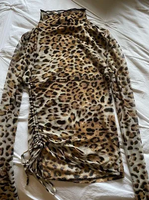 ⚠️SOLD⚠️Mesh Cheeta Turtle Neck Long Sleeve thumbnail 1