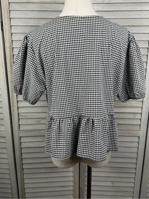WILD FABLE Black & White Gingham Puff Sleeve Peplum Tie Front Top-Large thumbnail 2