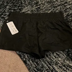 ‎NWT rbx xl black shorts Black thumbnail 5