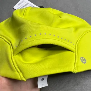 Lululemon Run For It All Beanie NWT Yellow thumbnail 6