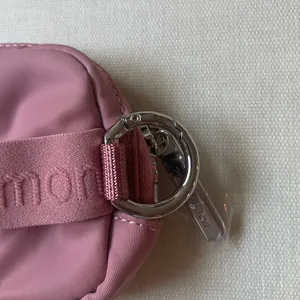 Lululemon Everywhere Belt Bag Nano - Deco Pink thumbnail 8