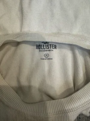 Hollister thumbnail 3