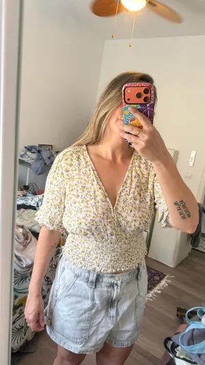 Abercrombie Floral Top Women’s thumbnail 2