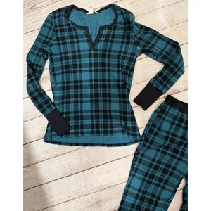 Victoria‘s Secret Henley Pajamas Pants Set Green Black Buffalo Plaid Size XS thumbnail 2