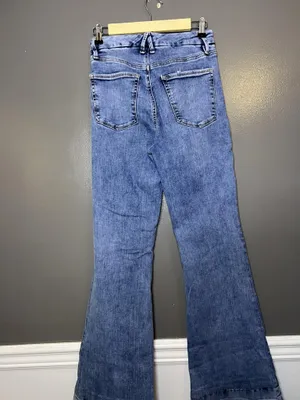 Good American Good Legs Flare Jeans Womens 6/28 Medium Wash Frayed Hem Denim thumbnail 4