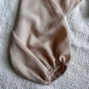 Remidoo Tan Crop Top With A Tie In The Back. Long Sleeves.‎ NWT Size Small thumbnail 3