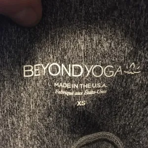 Beyond Yoga XS Alloy rose gold dipped workout/athletic leggings thumbnail 3