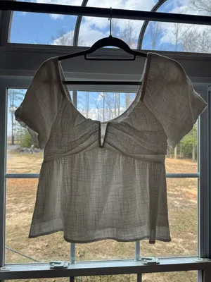 White Cropped Top Size L thumbnail 2