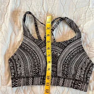 Lululemon 4/S Energy Sports Bra Geometric Black And White Padded EUC thumbnail 5