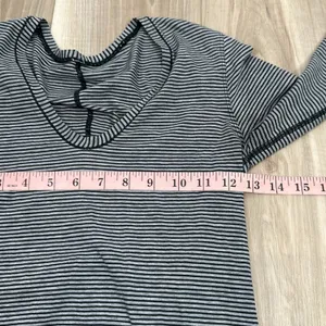 Lululemon Circadian long sleeve casual top size 2 thumbnail 6