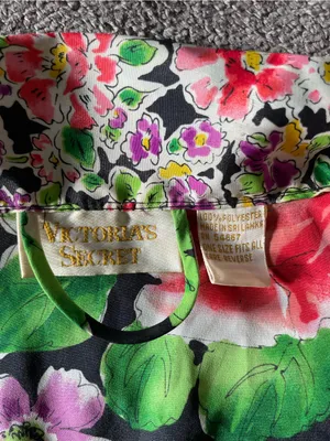 Vintage Victoria’s Secret Floral Satin Robe OS thumbnail 3