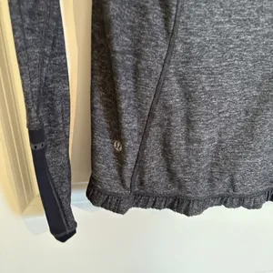 Lululemon‎ Womens Race Your Pace 1/2 Zip Size 2 Dark Gray Thumbholes thumbnail 8