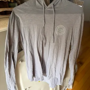Vineyard Vines long sleeve hooded shirt thumbnail 1