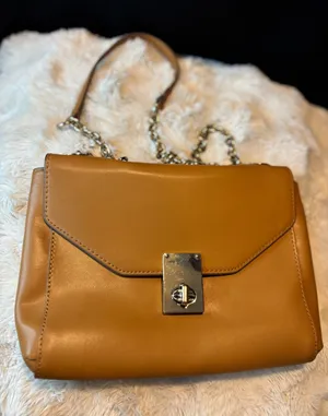 BCBGMAXAZRIA Tan Camel Leather Shoulder Bag Chain Strap Turn Lock Crossbody thumbnail 1