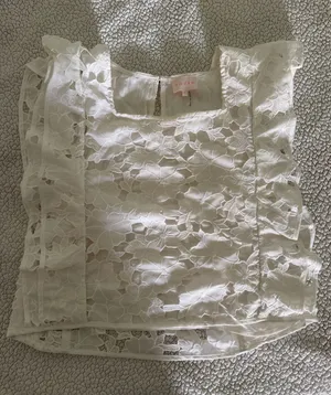 Entro White lace top thumbnail 1