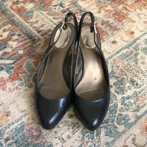 Calvin Klein Ashton Navy Blue Leather Slingback Pumps Heels Size 8.5 thumbnail 6