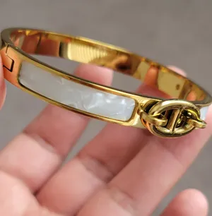 Beautiful 18k gold plated bangle bracelet thumbnail 3