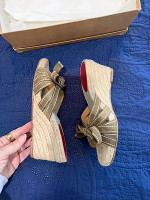 Christian Louboutin Tiburon Natural Strappy Wedge Heels Sandals Size 8 thumbnail 13