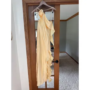 PETAL & PUP Aila Rosette One Shoulder Dress in Butter Yellow Size XS thumbnail 5