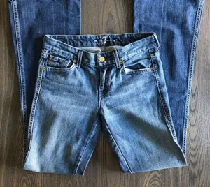 “A” Pocket Flare Jeans. Size 25 thumbnail 4