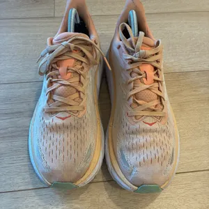 Hoka Women’s Clifton 8 Cantaloupe Silver Peony Pink Running Shoe Size 10.5 thumbnail 6