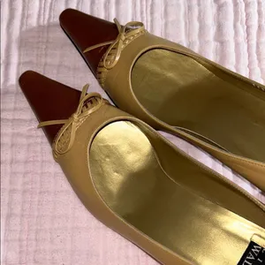 Vicari Size 8 Tan Leather Color Block Kitten Heels thumbnail 8