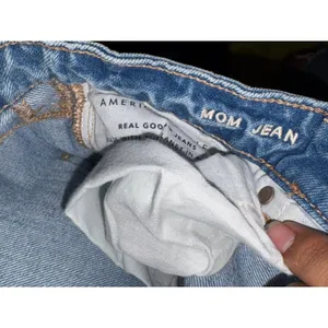 American Eagle Mom Jeans Size 12R thumbnail 4