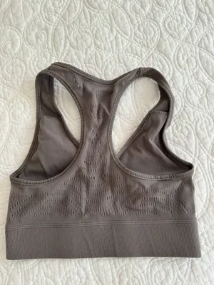 Lululemon bra thumbnail 2
