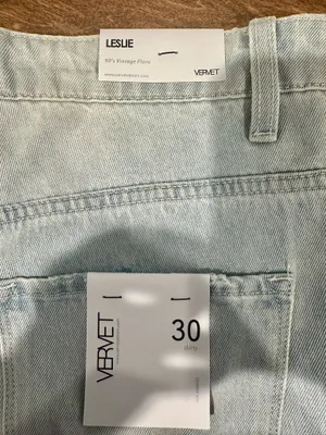 NWT Vervet Leslie 90s Vintage Flare Jeans Destroyed Acid Wash High-Rise 30 thumbnail 4