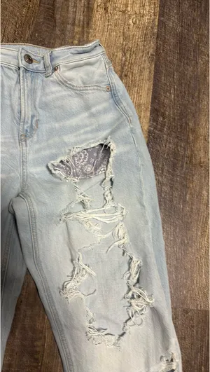 American Eagle Jeans Mom Ripped thumbnail 5