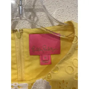 Lilly Pulitzer Railee Dress Womens 0 Yellow Floral Sheath Sleeveless Mini Eyelet thumbnail 3