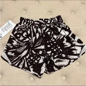Lululemon Hotty Hot HR Short 4" Lined- Size 4 thumbnail 4