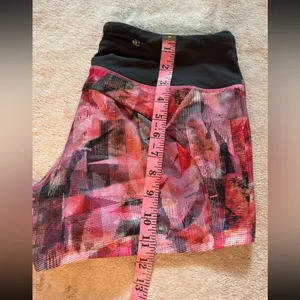 Lululemon Women’s Run Time ‎ Pink purple Floral Size 6 thumbnail 11