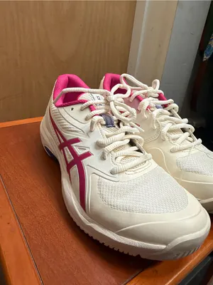 ASICS Women’s White & Pink Athletic Running Sneakers. Size: 6.5. thumbnail 2