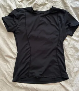 Amazon Waist Length Gym Top thumbnail 1