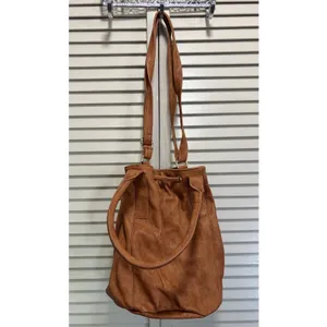 LuLu‎ Bucket Bag Orange Logo Double Handle Adj Strap Pockets thumbnail 4