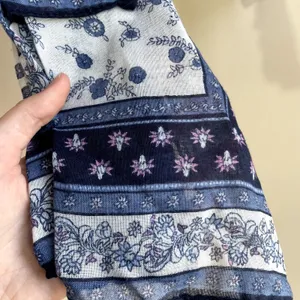 Vintage‎ floral white blue lightweight scarf casual headscarf chic accessory thumbnail 3