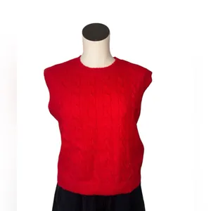 NWT ZARA Red Cable Knit Sleeveless Sweater Vest Super Soft Medium thumbnail 6