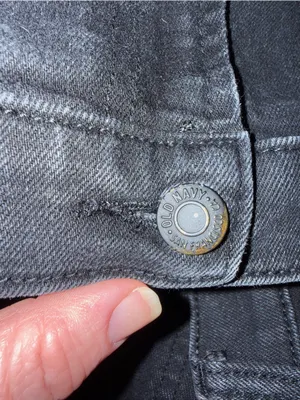 Old Navy Black Women's Denim Shorts thumbnail 5