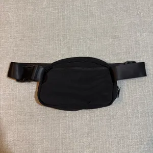 Halara Black‎ Belt Bag Fanny Pack Crossbody Waist Pouch Small Everyday Bag thumbnail 2