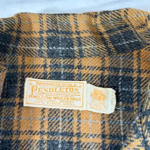 VTG Pendleton womens 49er jacket. Plaid brown, black, 1970s. Size L thumbnail 2