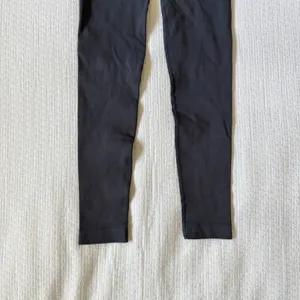 NEW Spiritual Gangster Gray Scrunch Butt Leggings Small Booty Lifting Athleisure thumbnail 3